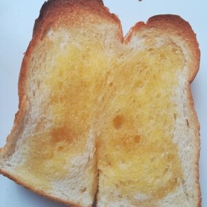 食パンで♪ガーリックトースト